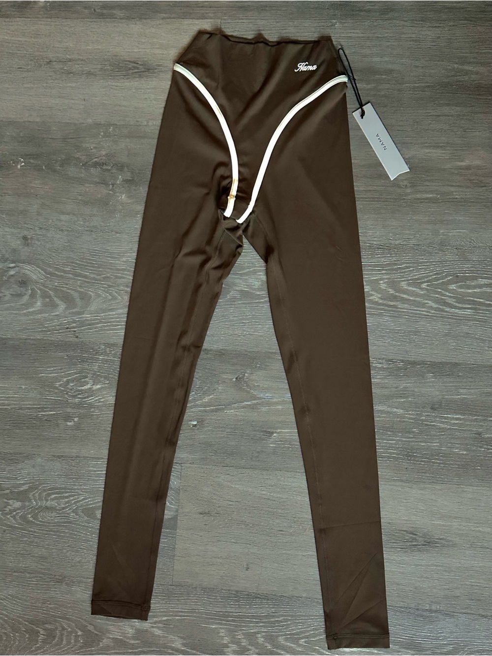 NAMA body butter contour High-Waist Brown Leggings with White Contrast Trim